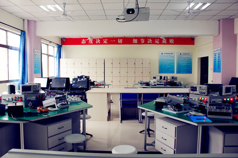 理实一体化教室